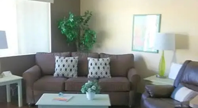 Люкс Hidden Palms Resort Condos