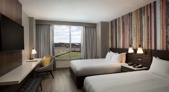 Четырёхместный номер Standard Nashville Marriott at Vanderbilt University