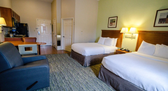 Четырёхместный люкс Candlewood Suites Temple by IHG