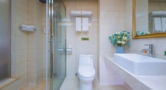 Vienna 3 Best Hotel, Забронировать Отель Хуанган Хубэй