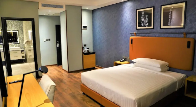 Полулюкс Four Points by Sheraton Kigali