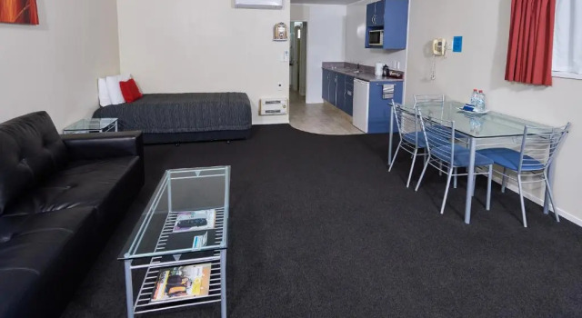 Апартаменты Livingston Motel