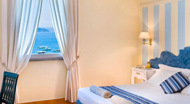 Двухместный номер Standard с видом на море Hotel Mare Blu Terme