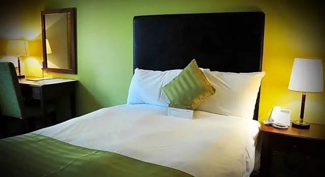 Номер Business Red Lion Hotel by Greene King Inns