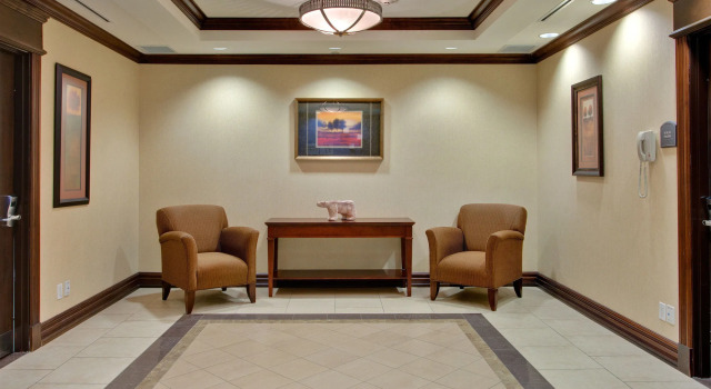 Holiday Inn Express & Suites Huntsville by IHG, Book Hotel Hoteller i Muskoka med morgenmad, Morgenmad