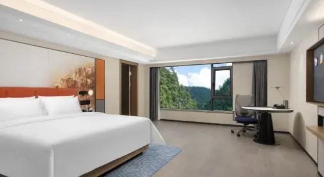 Люкс Hampton by Hilton Huangshan Scenic Area South Gate