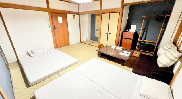 Семейная вилла с 2 комнатами GuestHouse Reina osaka