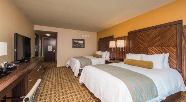 Четырёхместный номер Standard Apache Casino Hotel