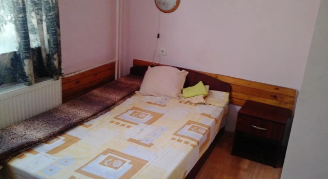 Hostel Enny, Book Hostel Bov Sofia