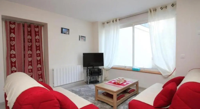 Appartement Mont-Dore, 3 pièces, 6 personnes - FR-1-608-177, Prenota Appartamento Hotel a Alvernia con parcheggio, Parcheggio
