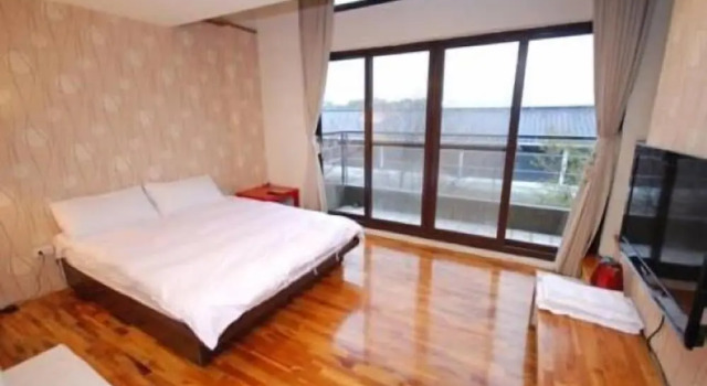Sanyi House