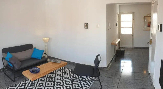 Apartment 400 Meters From the Beach, Забронировать Апартаменты/квартира Поблатс Маритимс 