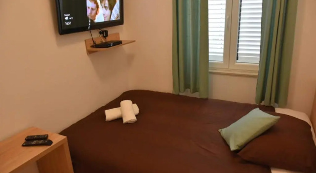 Apartment Baćo, Prenota Appartamento Splitska 