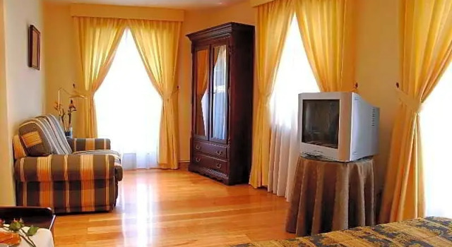 Полулюкс Standard Hotel Jaume