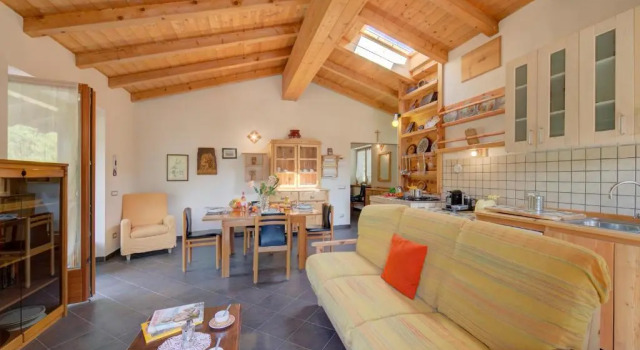 Casa Tra Borgo e Lago