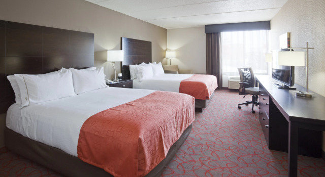Holiday Inn Express & Suites Bloomington West, Varaa Hotelli Hotellit Minnesota pysäköinnillä, Pysäköinti