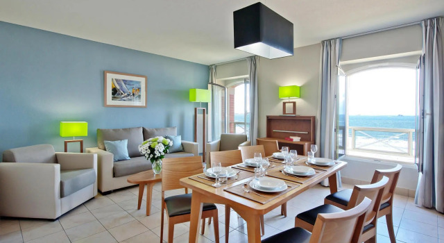 Residence Reine Marine, St Malo, 3 room apt. for 6 pers. sea view, Rezerwuj Hotel Saint-Malo 