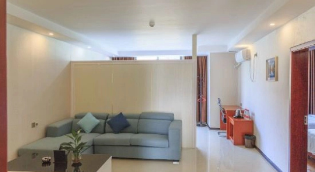 Suite Yuehai Hotel