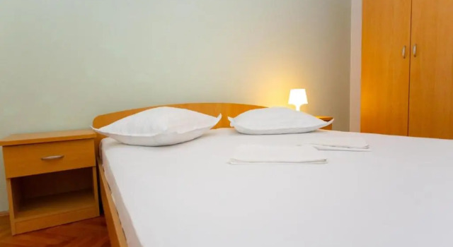 Apartmani Vranjes, Забронировать Апартаменты/квартира Отели Подгора с парковкой, Парковка