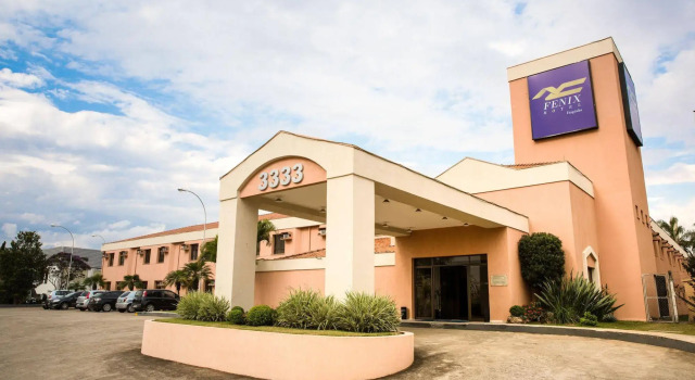 Fênix Hotel Varginha, Забронировать Отель Варжинья Минас-Жерайс