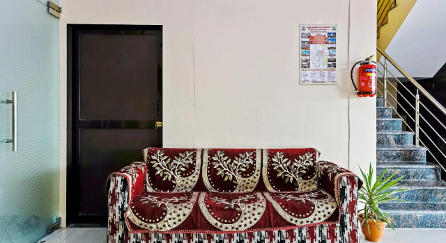 OYO 30328 Hotel Shyam Palace, Забронировать Отель Отели штата Раджастхана 3 звезды, 3*