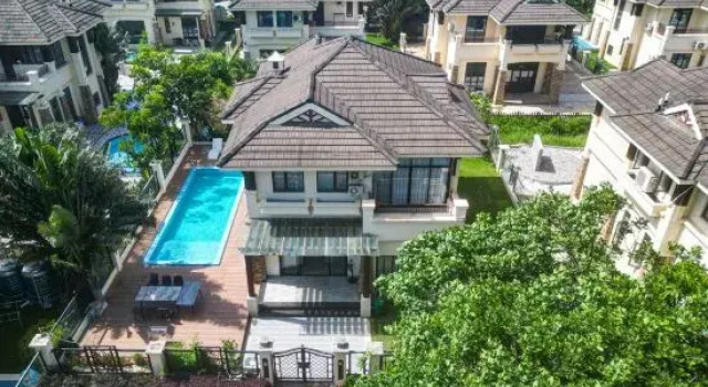 Dongshan Huahua Holiday Homestay, Book Hotel Hoteller i Dongshan med pool, Swimmingpool