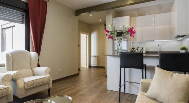Rent Apartments Salamanca Puerta Zamora III, Забронировать Апартаменты/квартира Саламанка Salamanca Province, рядом с Женский монастырь Санта-Клара
