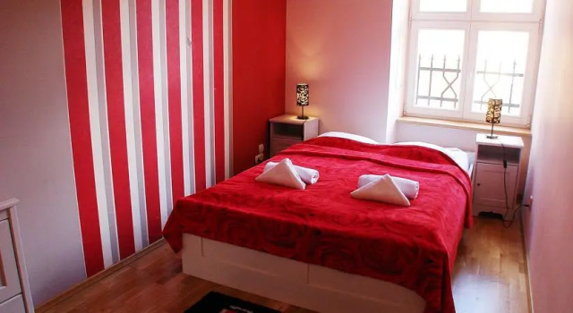 Wiślna Old Town Apartments, Забронировать Апартаменты/квартира Отели Кракова с парковкой, рядом с Церковь Святого Франциска Ассизи, Парковка