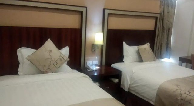 Номер Economy Subic Bay View Diamond Hotel