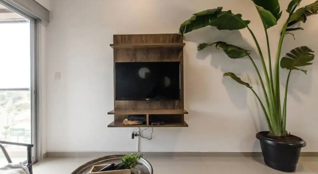 Апартаменты Deluxe с балконом Modern 1 BR Apartment