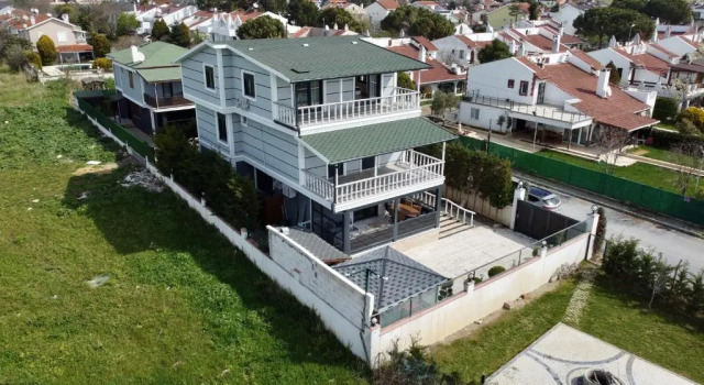 luxury sea view villa in silivri , istanbul, Book Villa Hoteller i Silivri med parkering, Parkering