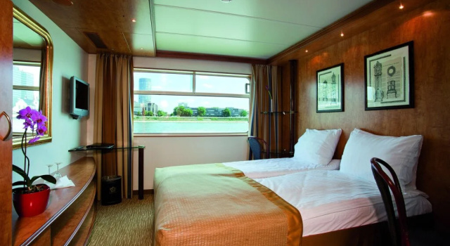 Crossgates Hotelship 4 Star - Medienhafen - Düsseldorf