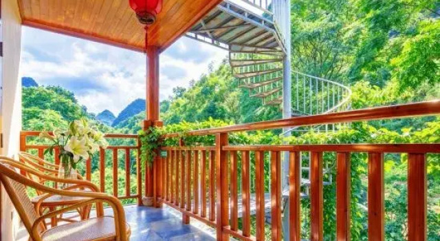 Люкс Champs-Elysees Landscape Film Resort Hotel (Yangshuo Yulong River Tourist Resort)