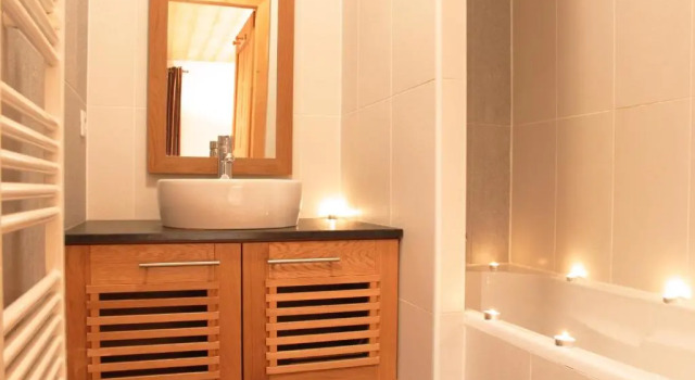 Кровать в общем номере с 2 комнатами Dormio Resort Les Portes du Mont Blanc