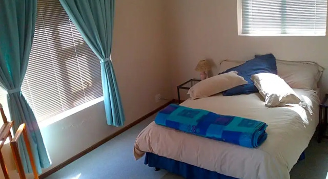 Gansbaai Lodge & Backpackers, Забронировать Отель Гансбай Walker Bay Nature Reserve