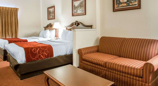 Четырёхместный люкс Comfort Suites - Jefferson City