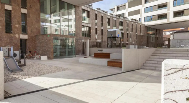 Апартаменты Central Apartment with Private Garage