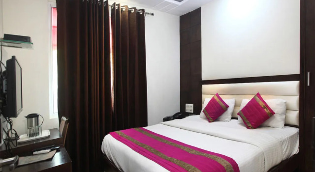 OYO Premium Paharganj, Забронировать Отель Отели Нью-Дели с завтраком, Завтраки