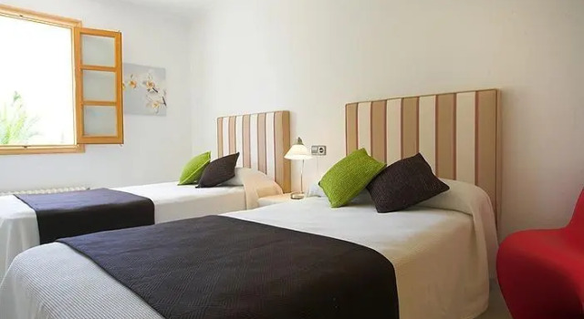 Spain Select Es Llombards, Book Villa Es Llombards Majorca