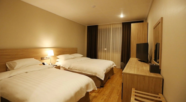 Camera Deluxe Palgong Emillia Hotel