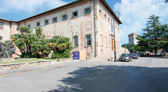 Luxury Farmhouse in Castiglione del Lago With Swimming Pool, Забронировать Дом для отпуска Отели Озера Тразимено с бассейном, Бассейн