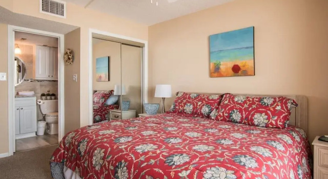 Waterpointe II - 706 - 3 Br Condo