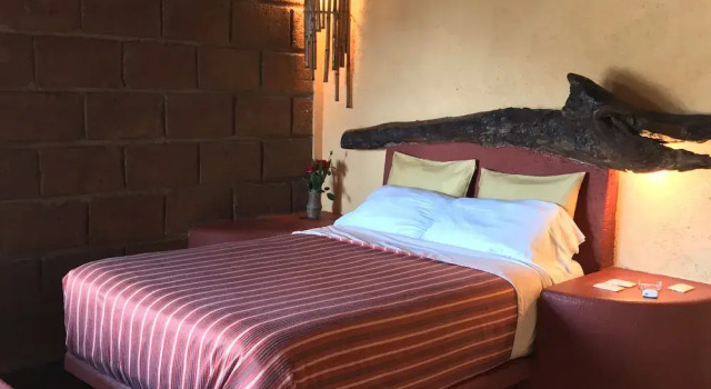 Двухместный номер Superior с балконом и с видом на озеро Hotel puesta del sol