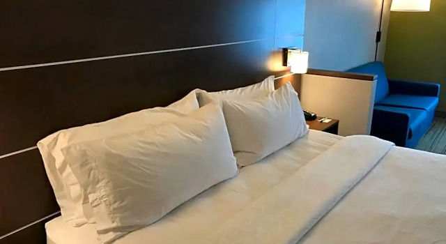 Двухместный люкс Holiday Inn Express & Suites Hannibal - Medical Center by IHG