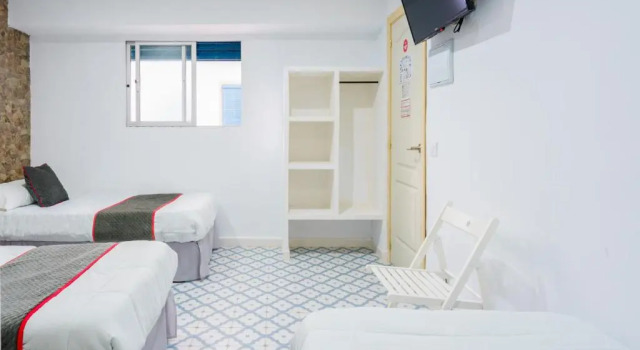 Трёхместный номер Standard Pensión Riad Mediterraneo