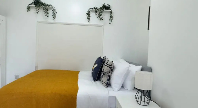 Apartment Sleeps 6 With Ensuite, Забронировать Апартаменты/квартира Апартаменты Уэст-Мидлендс, Апартаменты/квартира