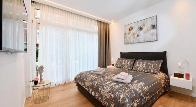 Апартаменты Superior Lake Modern Suites