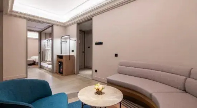 Люкс Deluxe Mercure Shanghai Pujiang