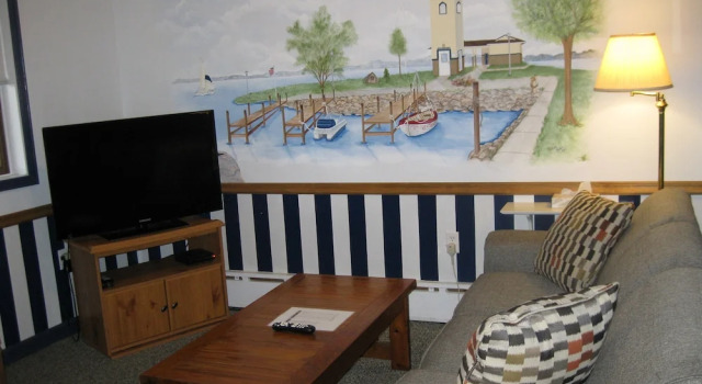 Семейный люкс Цокольный этаж c 1 комнатой Boyne City Motel