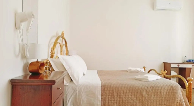 Двухместный номер Standard BeeLiving Room&Breakfast
